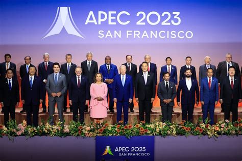 Mark Zuckerberg en el foro APEC de Perú: su presencia genera .